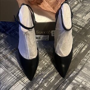Franco Sarto Black Pointed Toe Heels